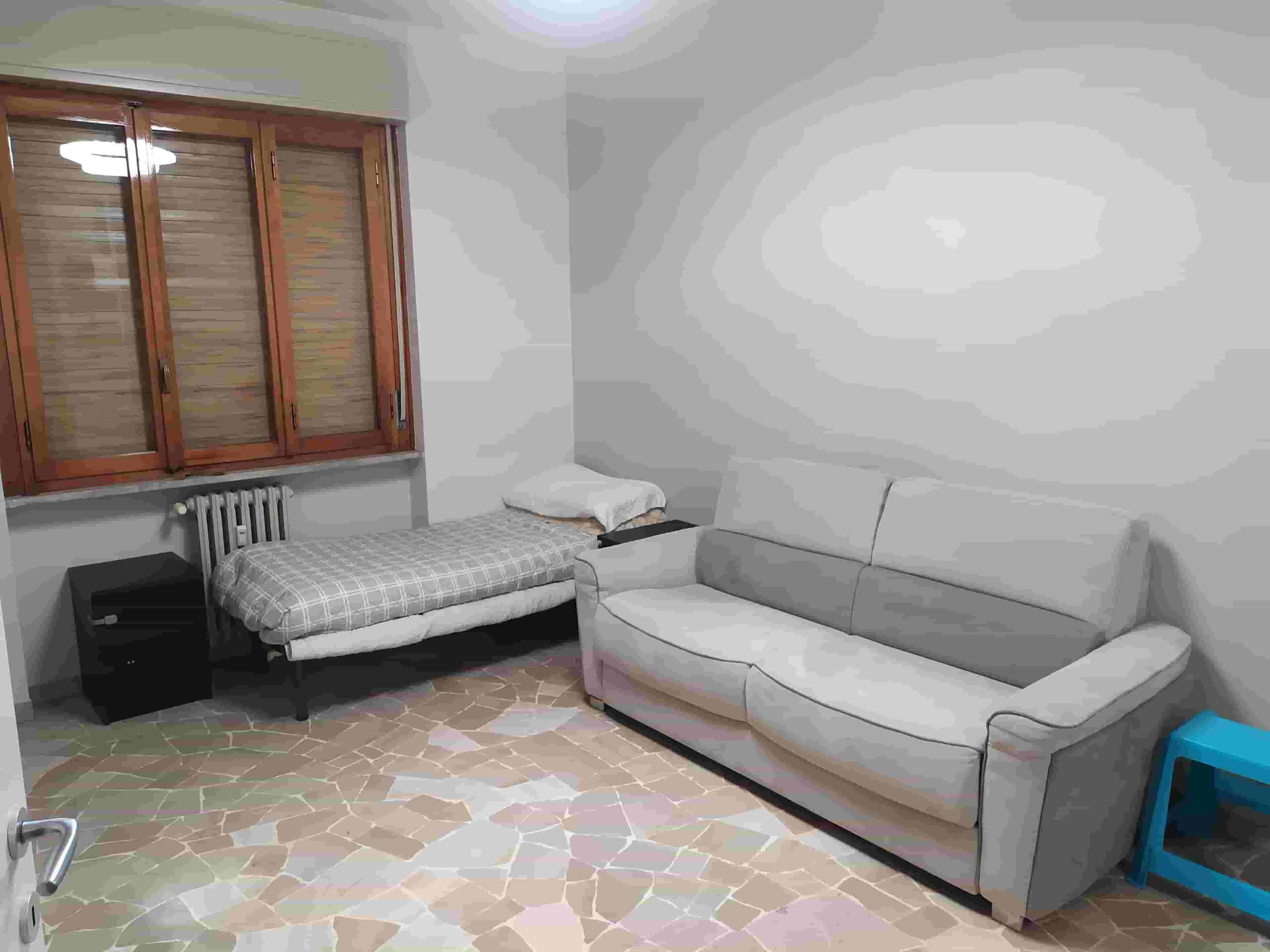 Thumbnail - Posto letto disponibile a camera condivisa Bollate