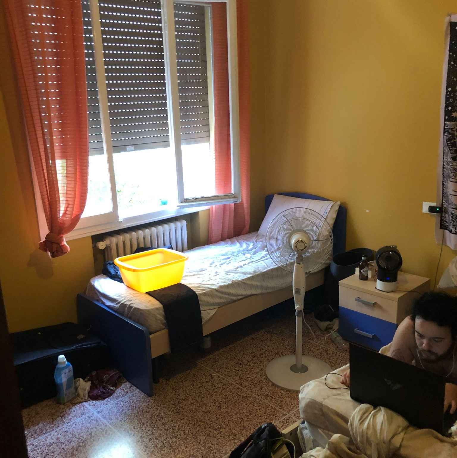 Immagine principale: AFFITTO STANZA DOPPIA IN VIALE DELLA REPUBBLICA 12 (SAN DONATO)