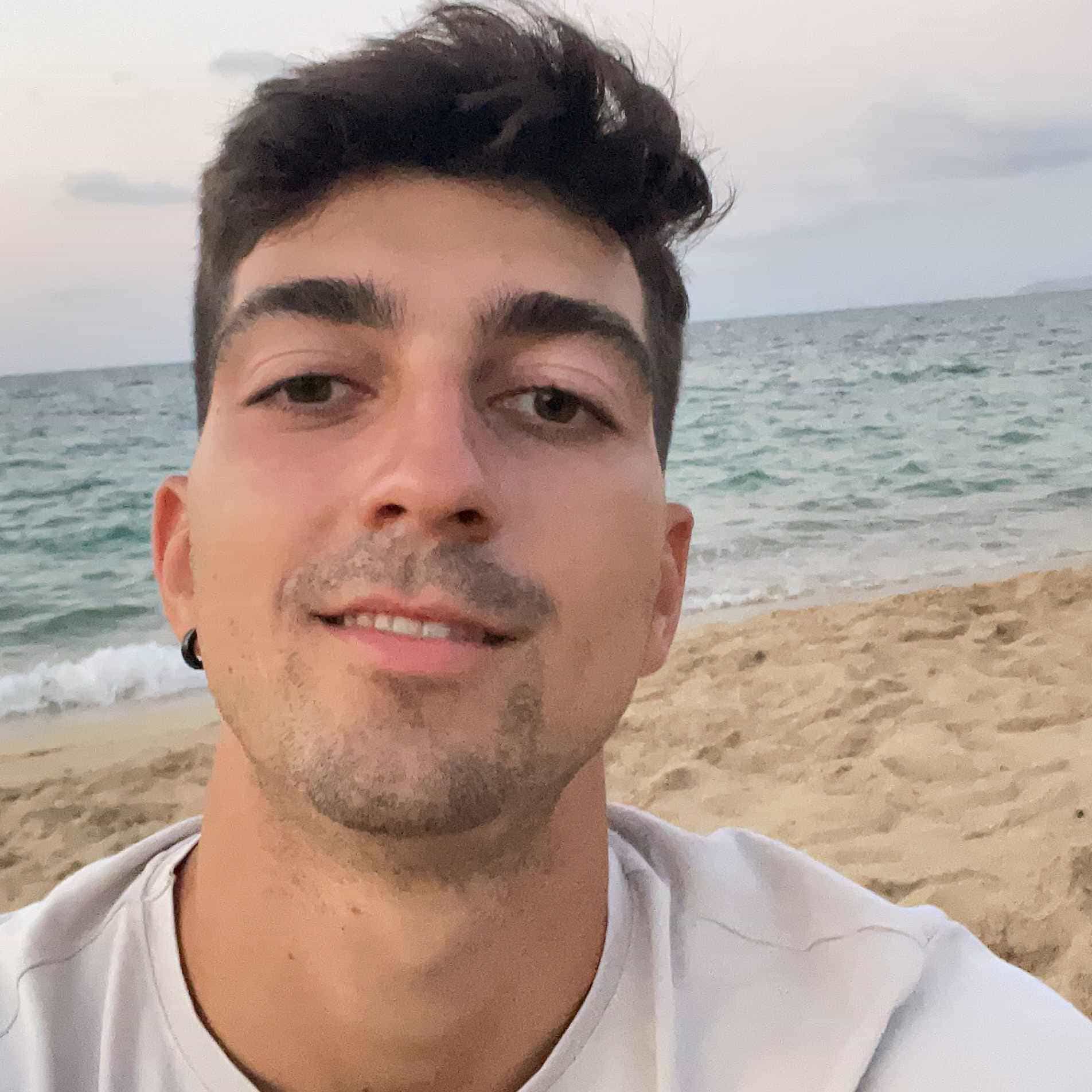 Immagine principale: Cerco stanza singola/bilocale in via Jenner