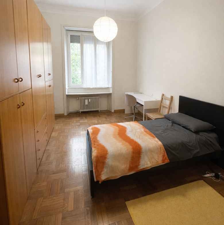 Immagine principale: Affito stanza singola. 5 minuti da M1 Pagano