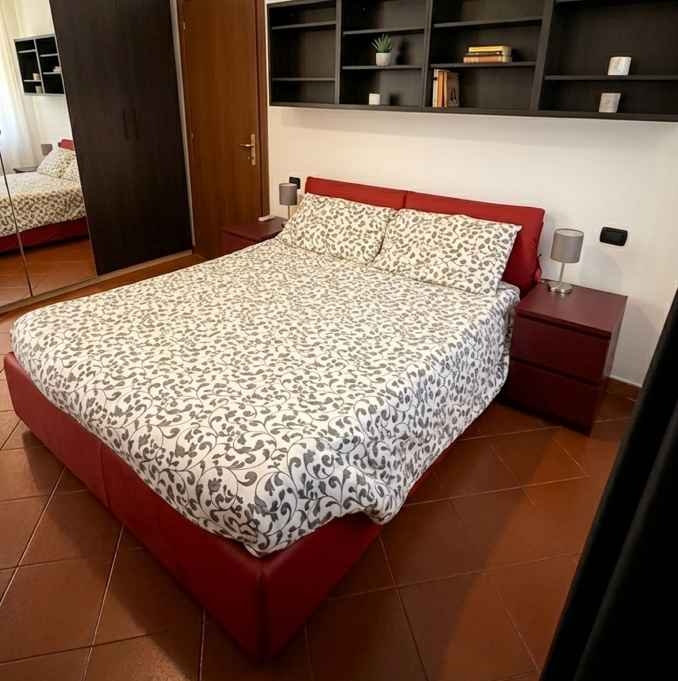 Immagine principale: Ampia Matrimoniale con BAGNO PRIVATO – €900 Spese Incluse (Esclusa solo Luce a consumo)